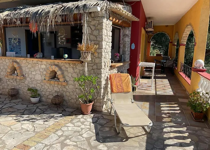 Pelekas Beach Apartments Rolling Stone