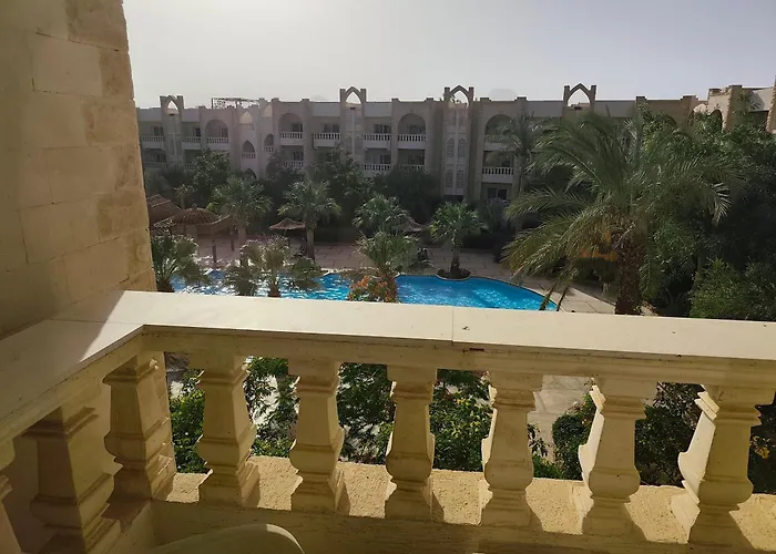 One- Bedroom Apartment S3 In Vip Zone Sunny Lakes