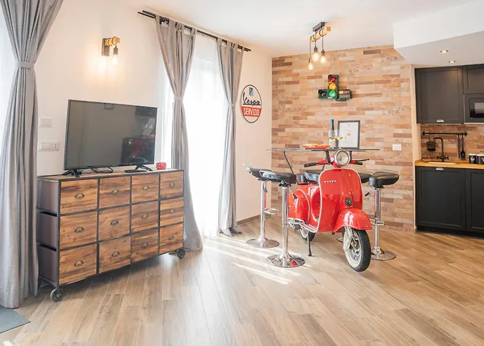 Vespa Apartments