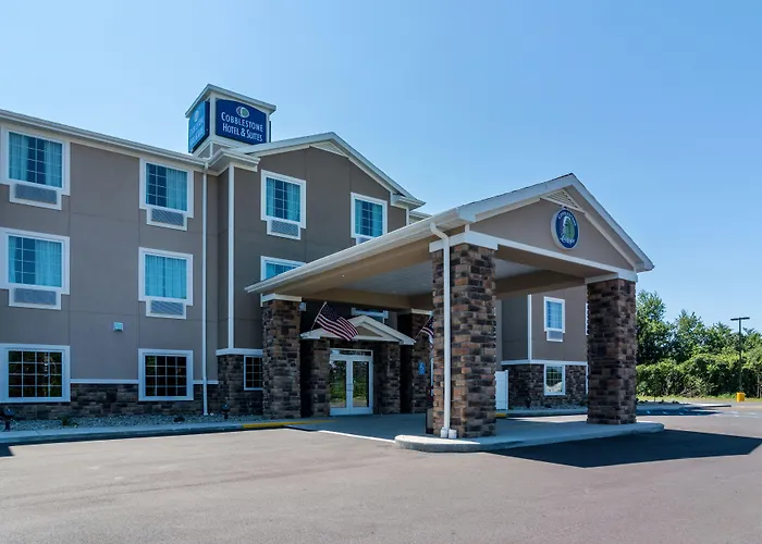 Cobblestone Hotel & Suites - Torrington