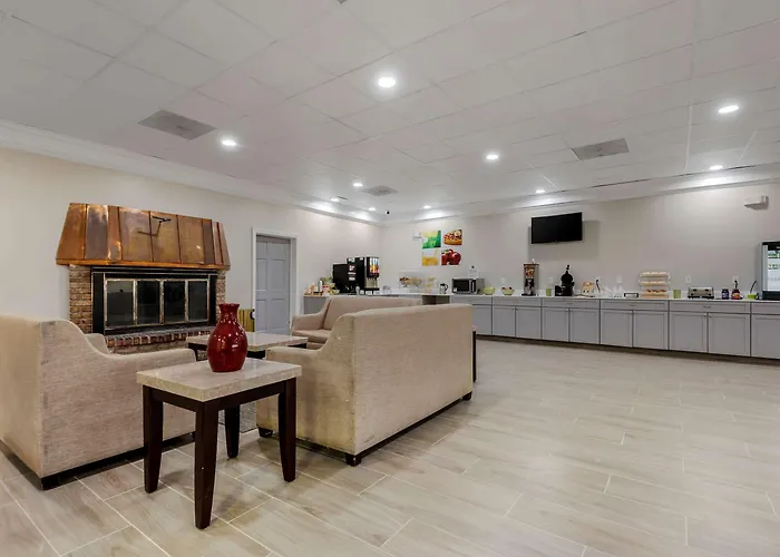 Quality Inn & Suites New Hartford - Utica