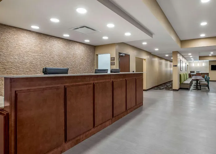 Comfort Inn & Suites Ames Near Isu Campus
