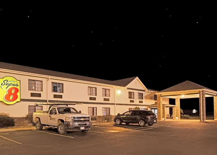 Super 8 By Wyndham Defiance