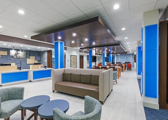 Holiday Inn Express & Suites Purcell By Ihg