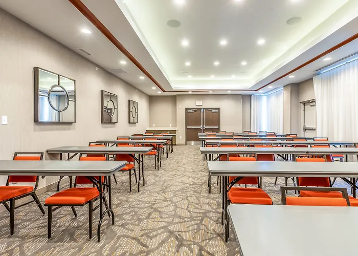 Hawthorn Extended Stay By Wyndham Loveland