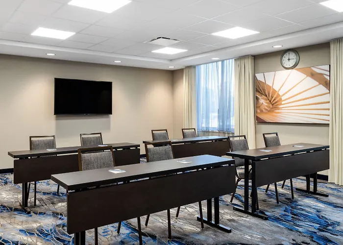 Fairfield Inn & Suites Minneapolis North