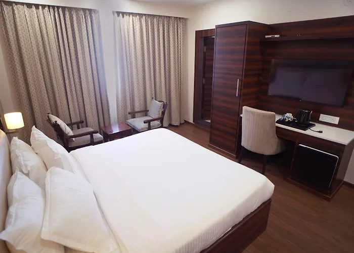 Sai Maa Hotel & Residency
