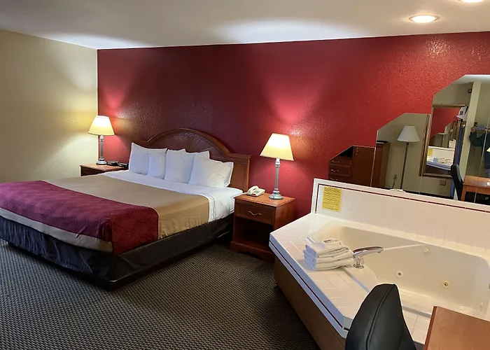 Express Inn & Suites