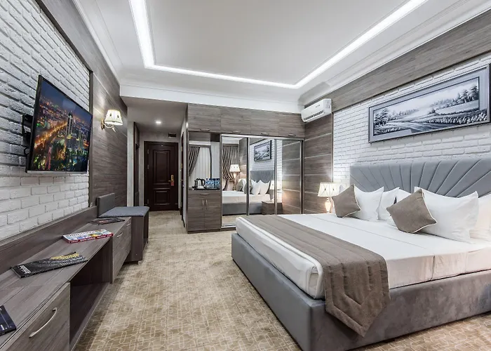 The Royal Mezbon Hotel & Spa