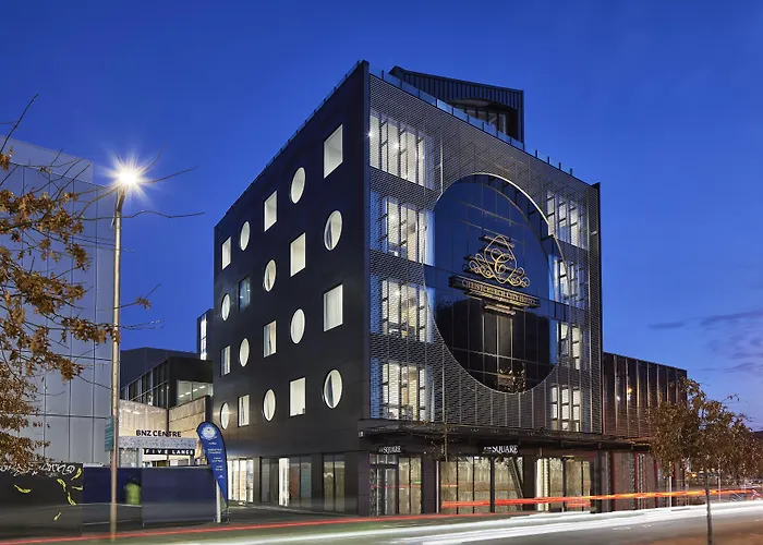 Christchurch City Hotel
