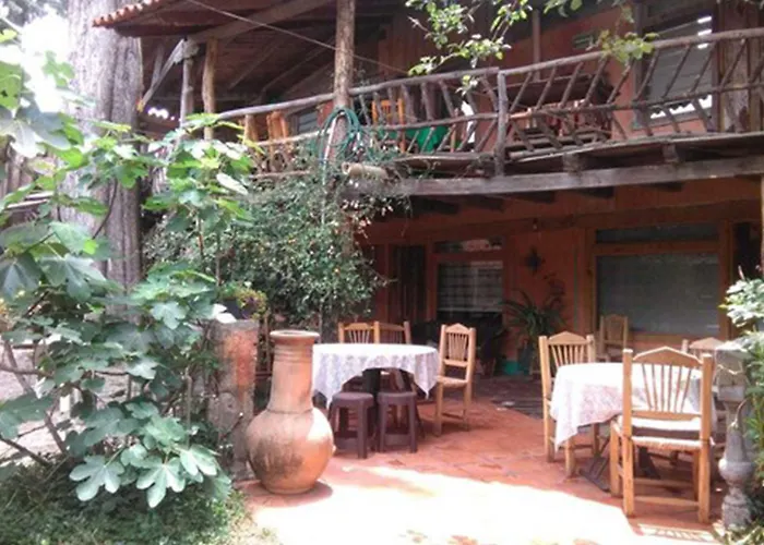 Hotel Cabana Los Ruisenores