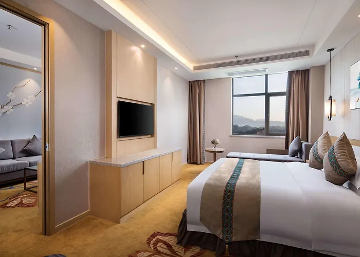 Ramada Plaza By Wyndham Enshi