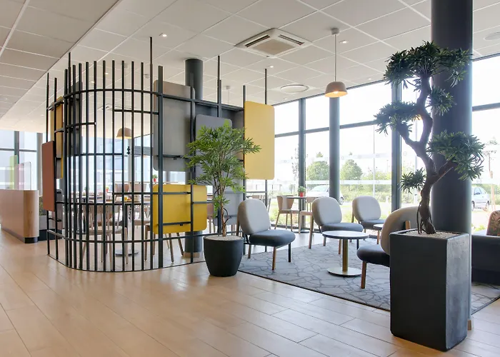 B&B HOTEL Reims Croix Blandin