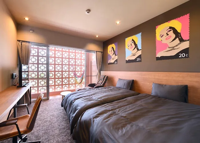 Hotel Pink Hibiscus