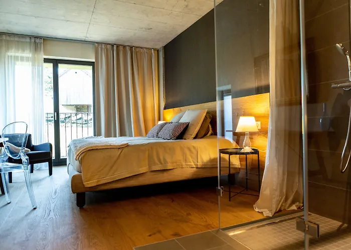 Hotel De L'Ours Preles