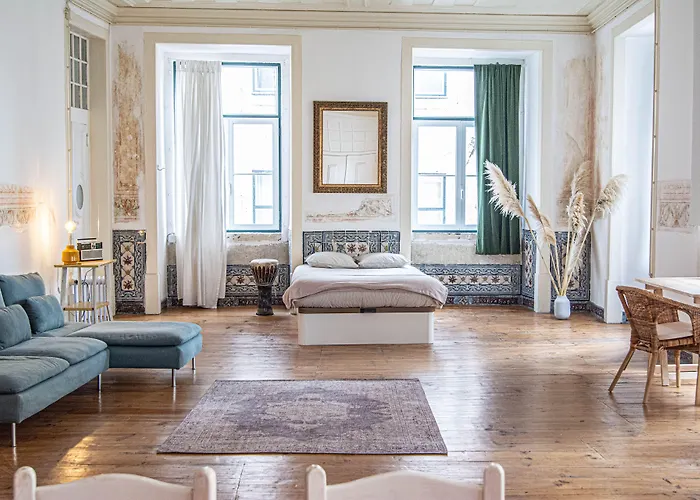 Azulejos Cais Sodre B&B