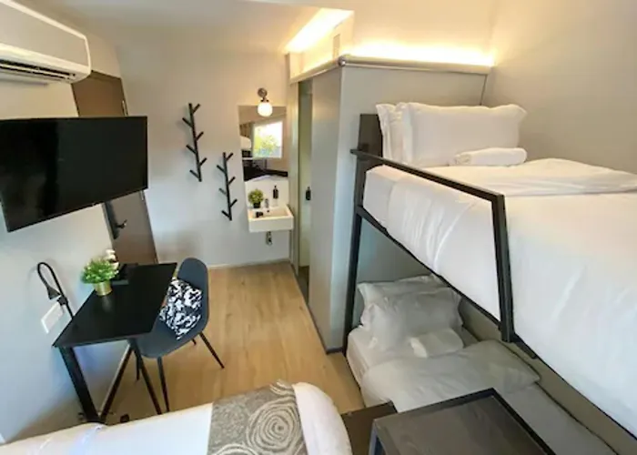 St Signature Bugis Beach, Short Overnight, 12 Hours, Check In 7Pm Or 9Pm