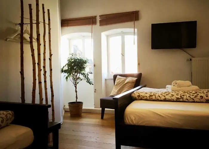 Art Hotel & Hostel