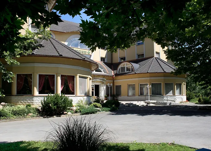 Hotel Arboretum