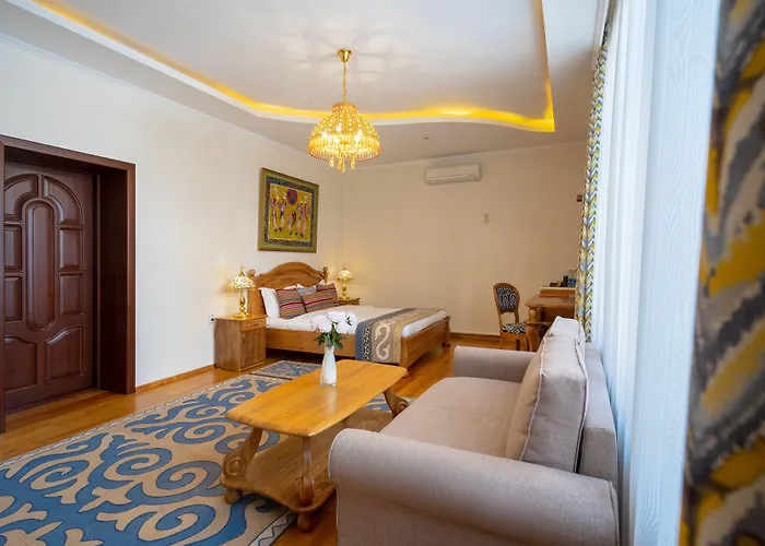 Navat Hotel