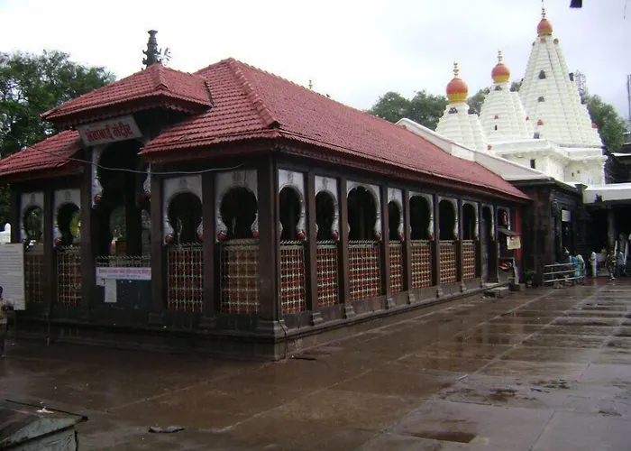 Hotel Madhuri Executive