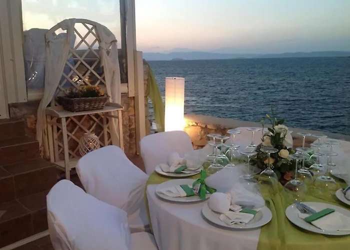 Kekrifalia Hotel