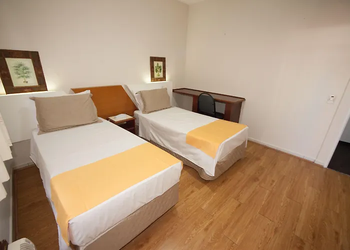 Láparos Hotel