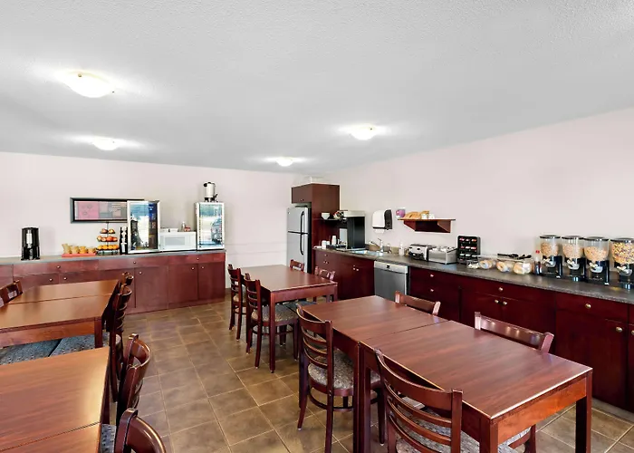 Surestay Plus Hotel By Best Western Hardisty