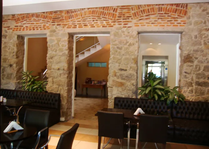 Hotel Plaza