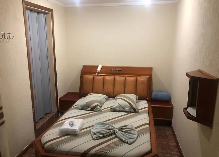 Hotel City II (Adults Only)