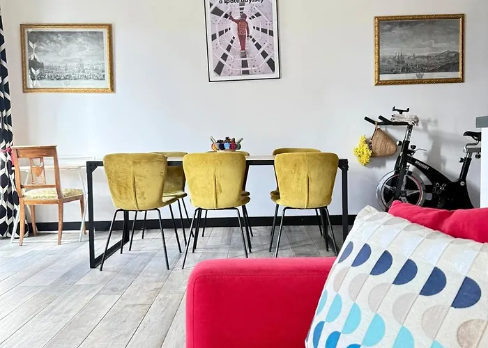 T2 Chic, Vue Vieux-Port Et Notre Dame, Atypique, Calme, Clim, 48M2, Acces Autonome Avec Code