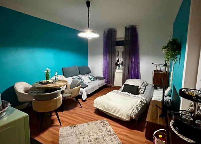 Ferienwohnung HAPPYHOME Bahnhofnah gemütlich familiär