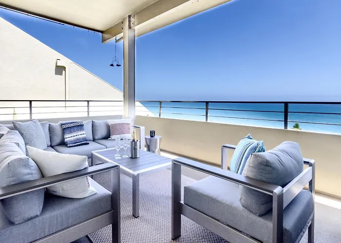 Ocean Paradise Santa Monica Adjacent 2 Bedroom