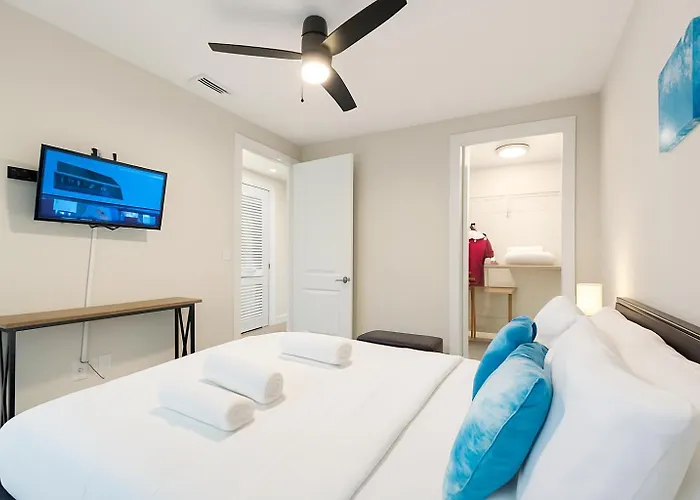 Lovelystay 2Br With 2 Beds & Sofa, Gym, Ev Near Downtown Wpb