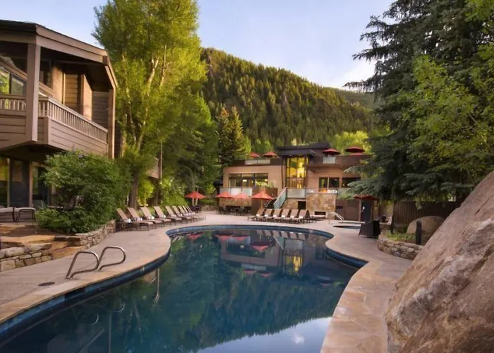 Aspen Mountain Residence: 3-Bedroom Retreat with Luxury Amenities