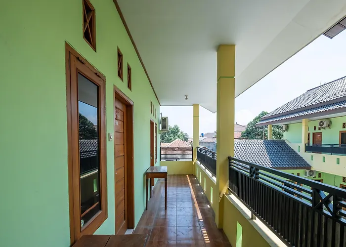 Oyo 1399 Cemara Residence Syariah