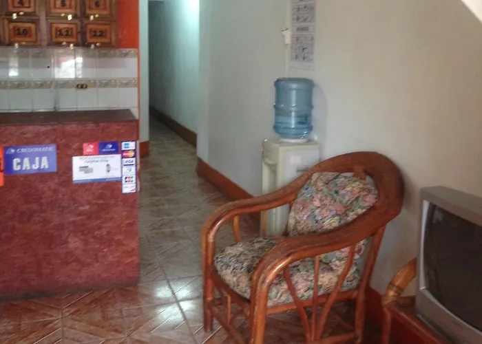 Hostal Brisas Y Olas