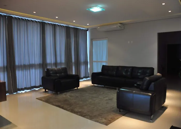 Kamur Plaza Hotel