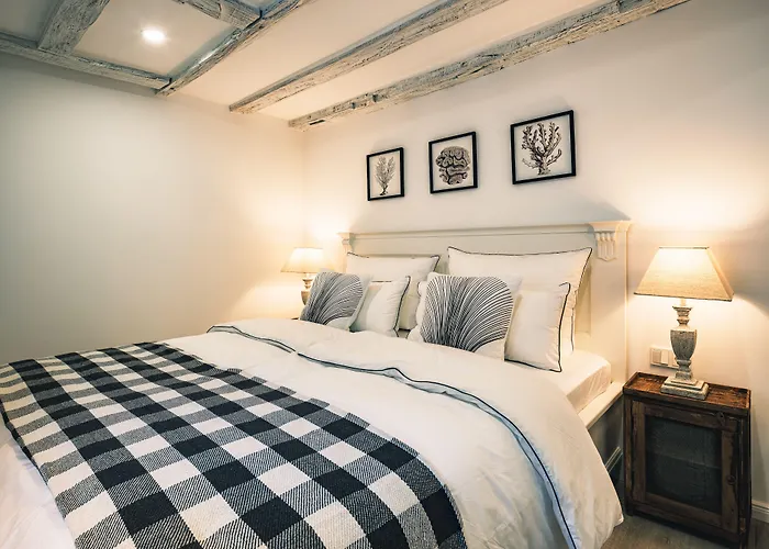 Flecker Hotel