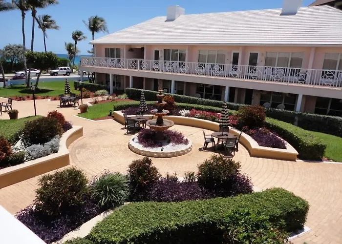 Getaways At Dover House Resort