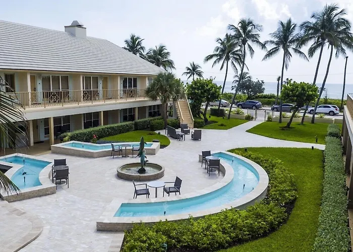 Getaways At Dover House Resort