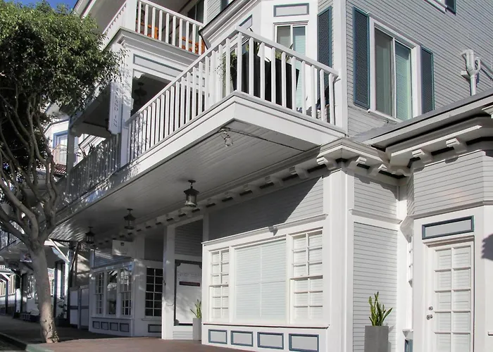 Catalina Island Inn