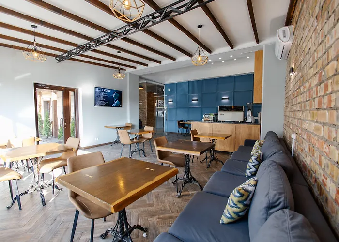281 Hotel