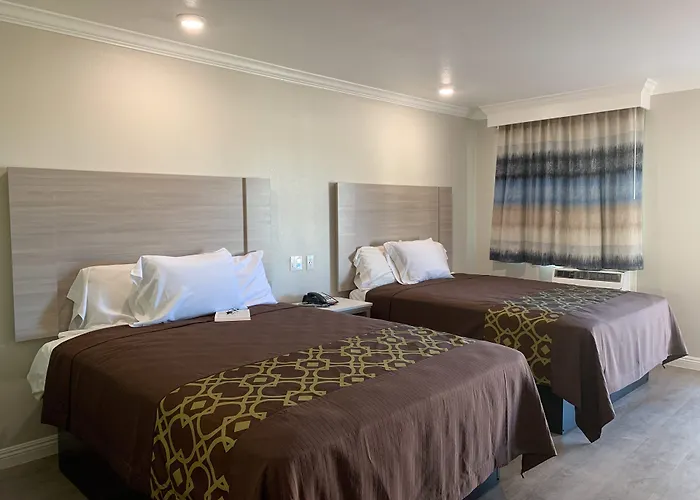 Mojave Inn