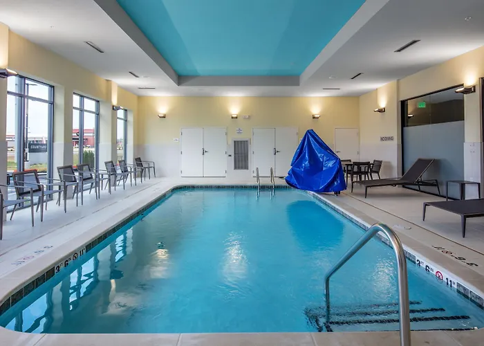 Courtyard By Marriott Conway