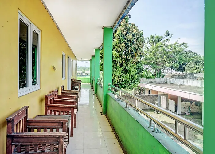 Oyo 92031 Wisma Galung Syariah