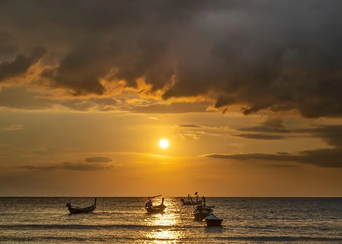 Anodard Phuket, Nai Yang Beach
