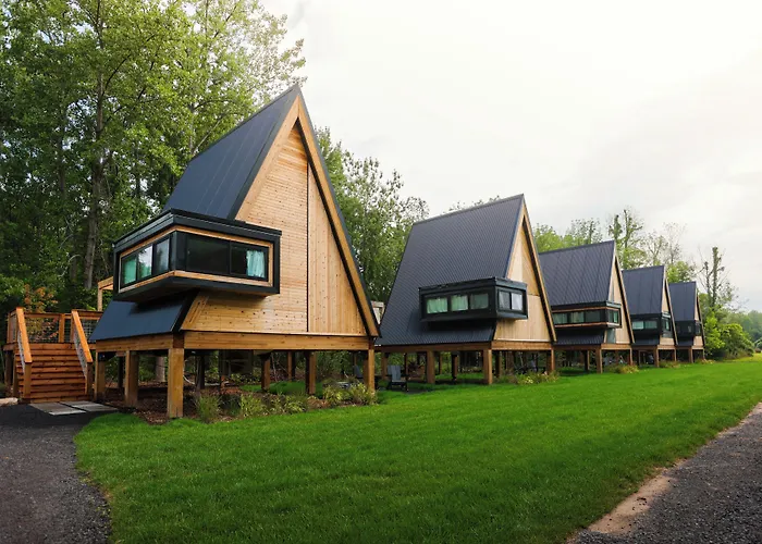 Finger Lakes Treehouse