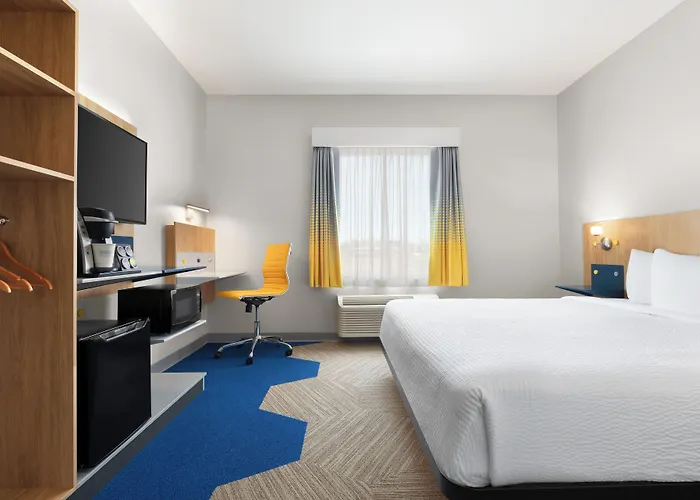 Microtel Inn & Suites By Wyndham Lachute