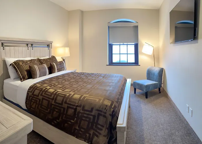 The Alonzo Ward Hotel